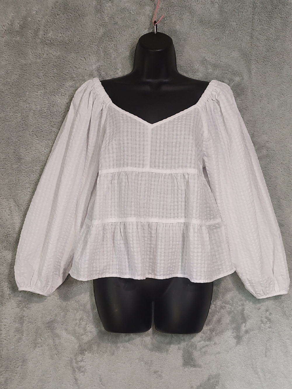 Women's White Textured V-Neck Peasant Blouse